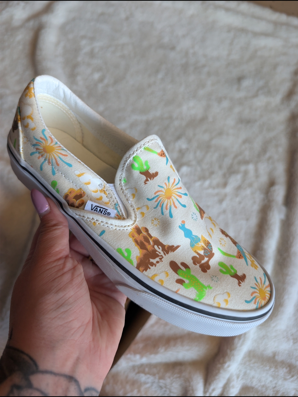 Vans Women's Classic Cactus WesternSlip-On Desert Sunset Print - White/Beige 6.5